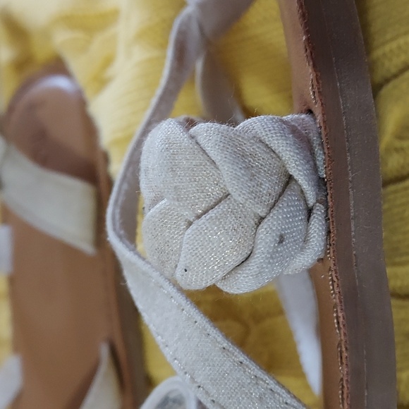 TOMS Womens sandals like new sz 9.5 - Picture 9 of 9